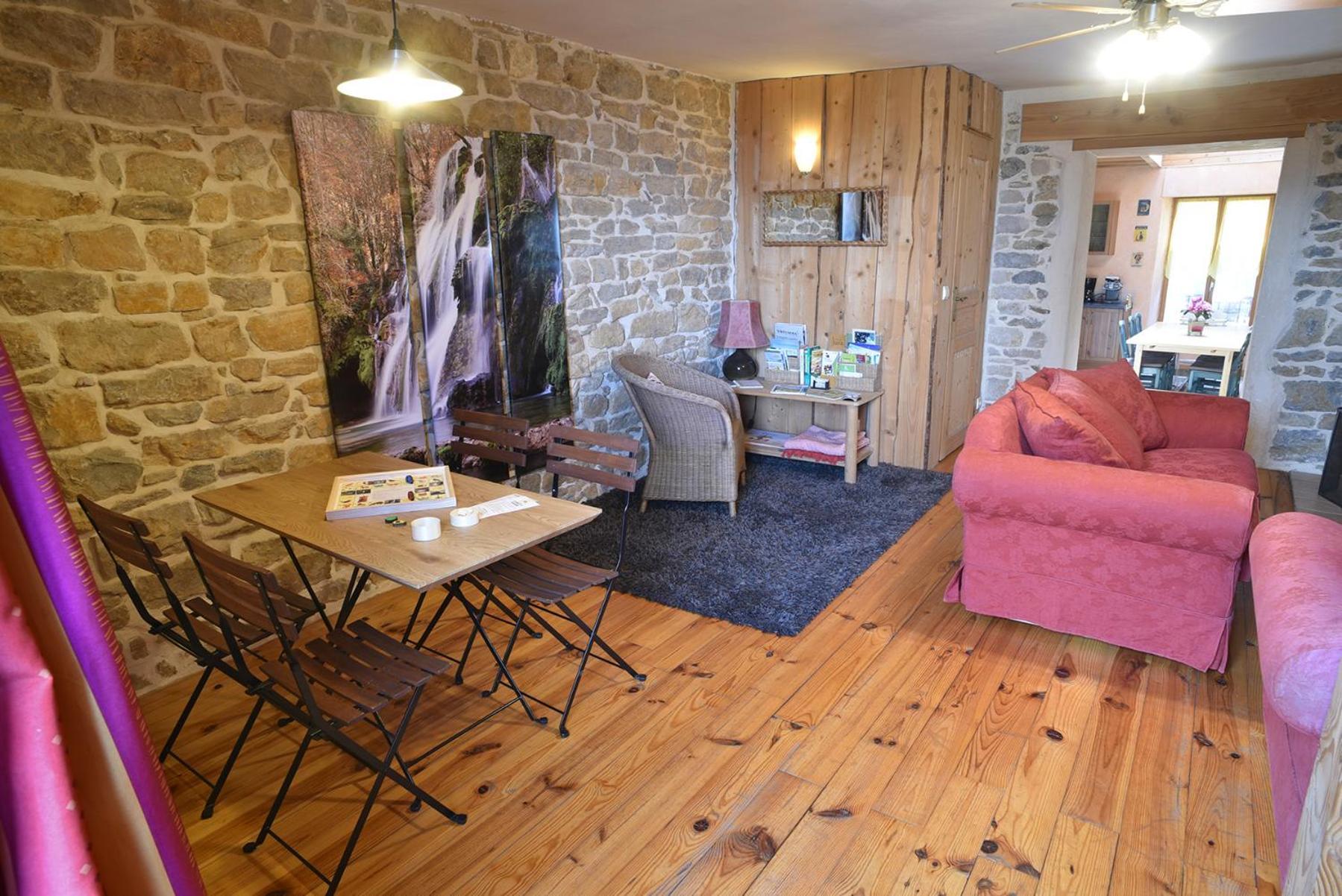 Gite Le Douglas, Vignoble Et Reculees Du Jura - Avec Sauna Lavigny Экстерьер фото